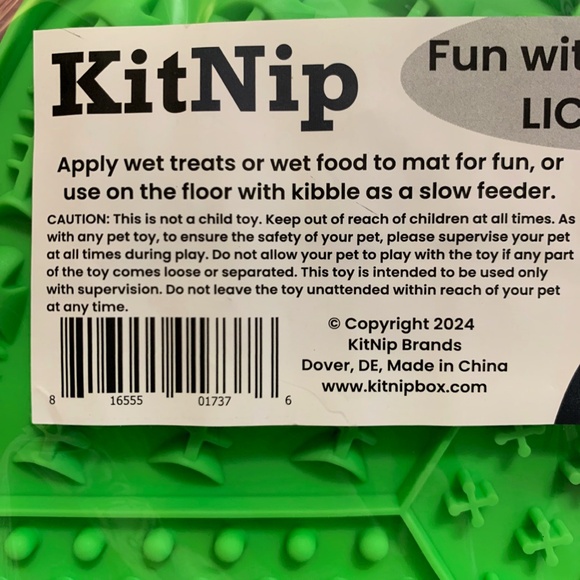 KitNip Box Kitty Cat Texture Lick Mat Mealtime Sensory New with Suction Cups - Picture 5 of 6